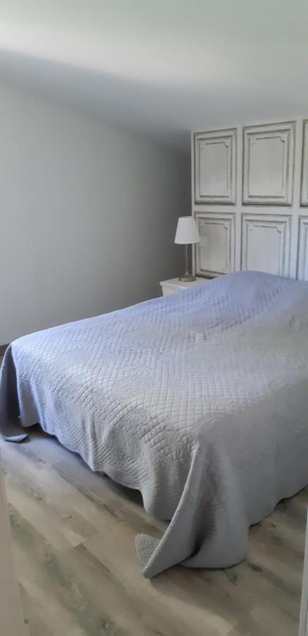 L'Etang Des Cigales Apartman Uchaux Kültér fotó